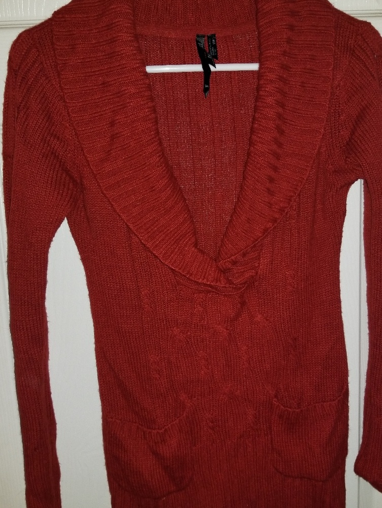 🍁Super cute v neck🍁
